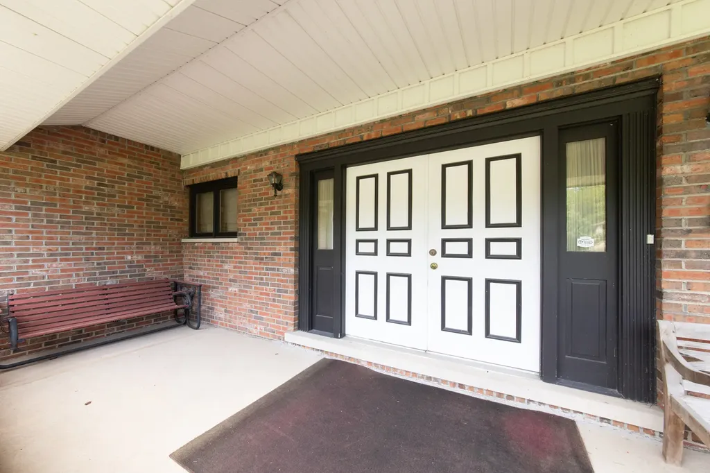 16W731 89TH Place Willowbrook IL 60527