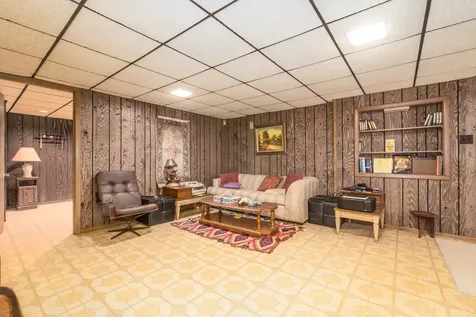 16W731 89TH Place Willowbrook IL 60527