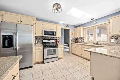 13201 Meadow Hill Lane Lemont IL 60439