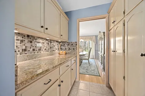13201 Meadow Hill Lane Lemont IL 60439