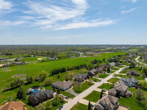 13201 Meadow Hill Lane Lemont IL 60439