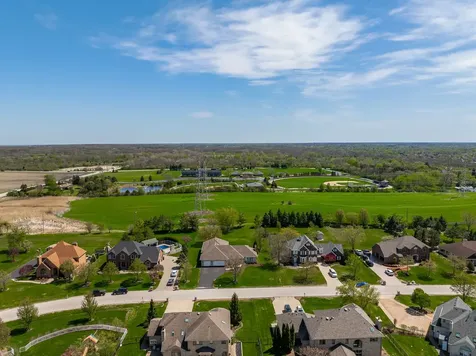13201 Meadow Hill Lane Lemont IL 60439