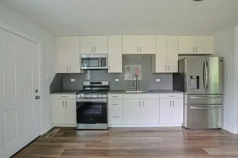 15441 Albany Avenue Markham IL 60428
