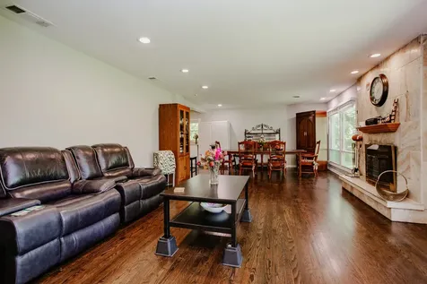 29W625 Hawthorne Lane West Chicago IL 60185