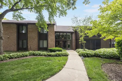 740 Saint Andrews Lane Crystal Lake IL 60014