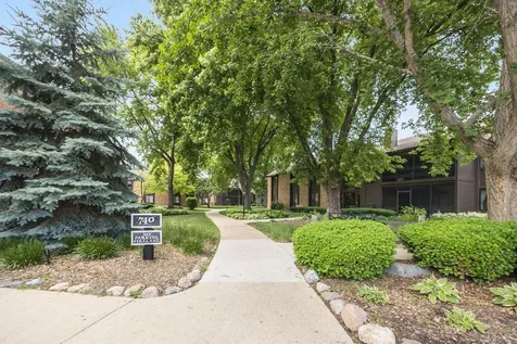 740 Saint Andrews Lane Crystal Lake IL 60014