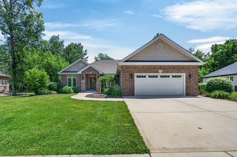 1057 Westwood Drive Morris IL 60450