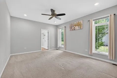 1057 Westwood Drive Morris IL 60450