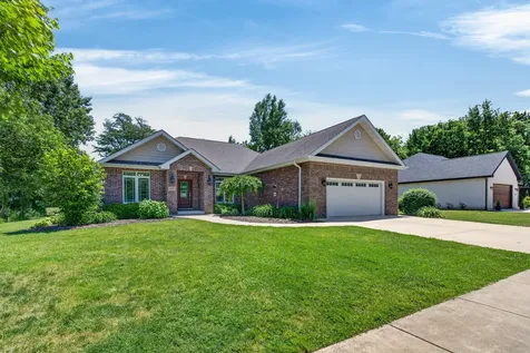 1057 Westwood Drive Morris IL 60450