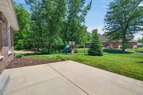 1057 Westwood Drive Morris IL 60450