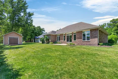 1057 Westwood Drive Morris IL 60450