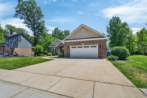 1057 Westwood Drive Morris IL 60450