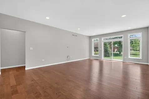 1057 Westwood Drive Morris IL 60450