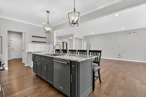 1057 Westwood Drive Morris IL 60450