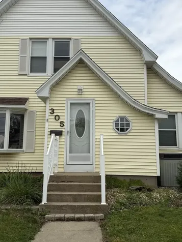 305 South Clinton Street Morrison IL 61270