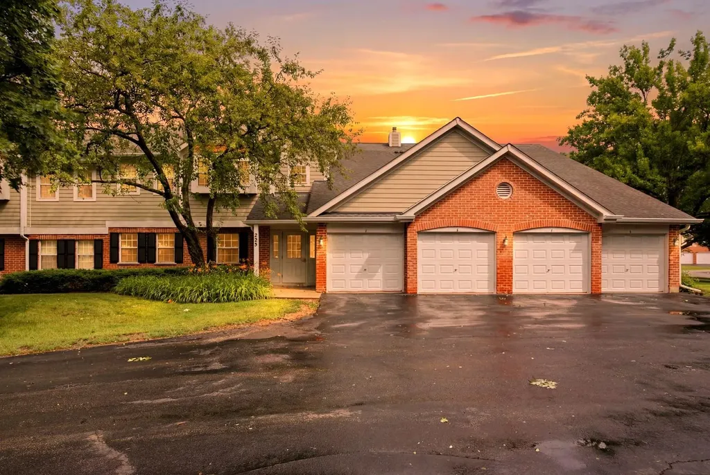225 Columbia Court Schaumburg IL 60193
