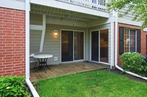 225 Columbia Court Schaumburg IL 60193