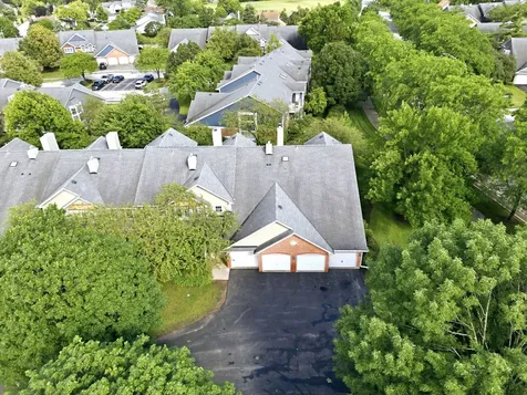 225 Columbia Court Schaumburg IL 60193