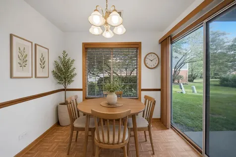 225 Columbia Court Schaumburg IL 60193
