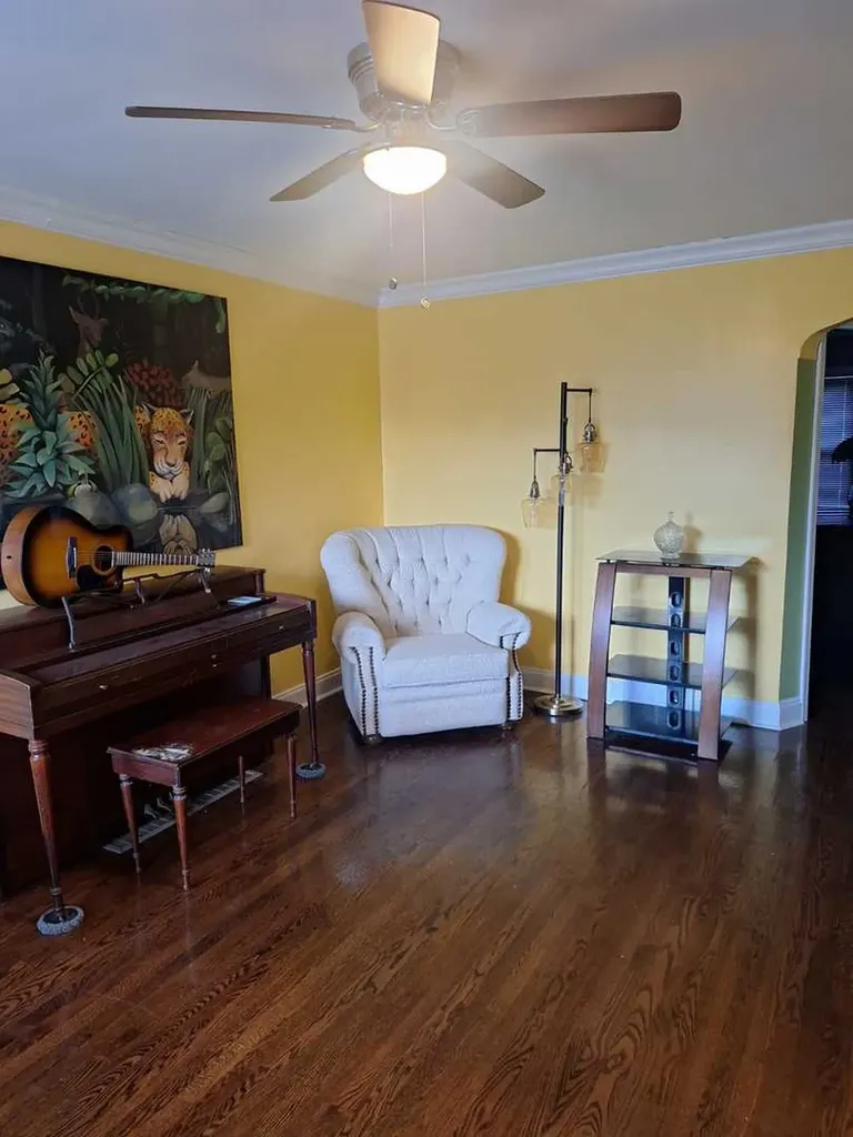 12142 South State Street Chicago IL 60628