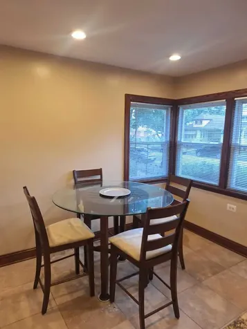12142 South State Street Chicago IL 60628