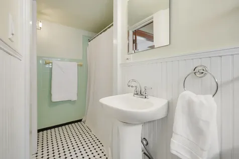 379 Seminary Avenue Aurora IL 60505