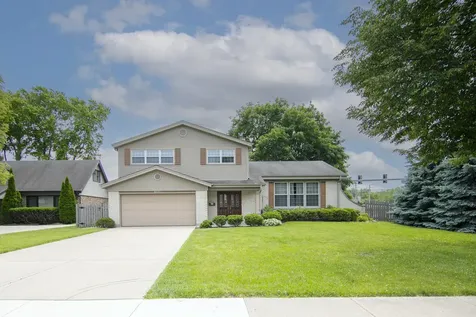 1409 East Rosehill Drive Arlington Heights IL 60004