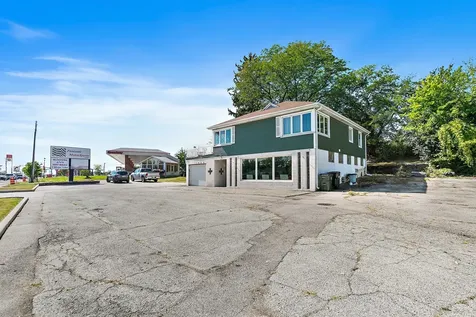 31828 North Us Highway 12 Volo IL 60073