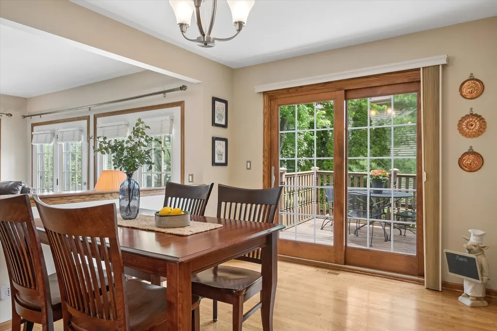 755 Warwick Court Lake Zurich IL 60047