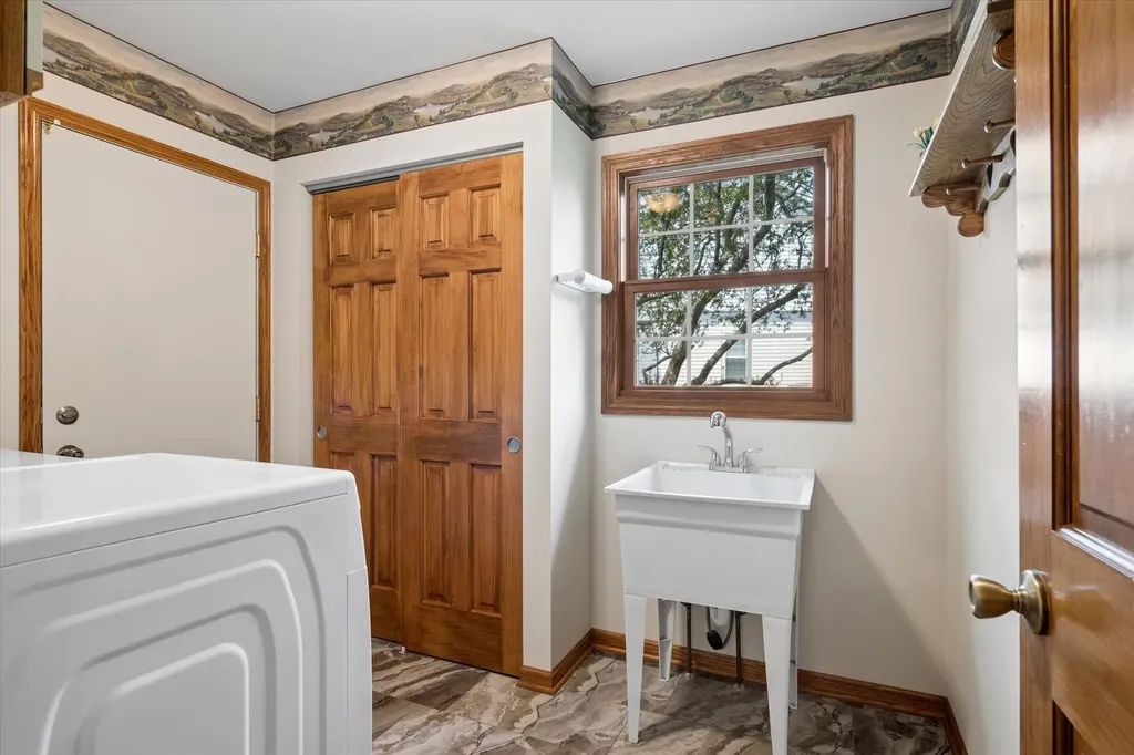 755 Warwick Court Lake Zurich IL 60047