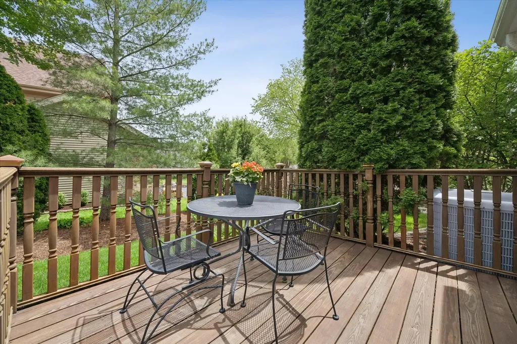 755 Warwick Court Lake Zurich IL 60047