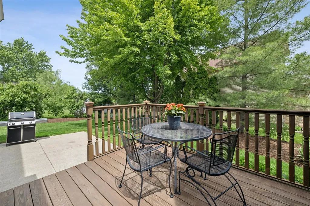 755 Warwick Court Lake Zurich IL 60047
