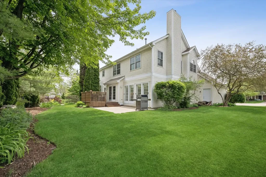 755 Warwick Court Lake Zurich IL 60047