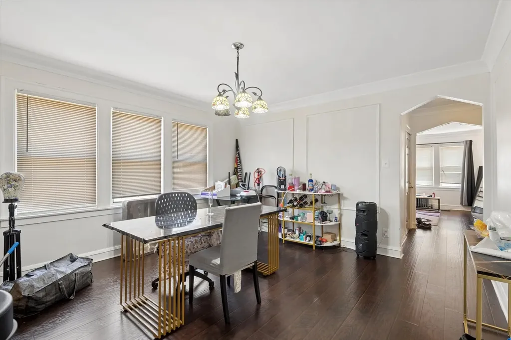 8012 South Honore Street Chicago IL 60620