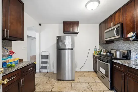 8012 South Honore Street Chicago IL 60620