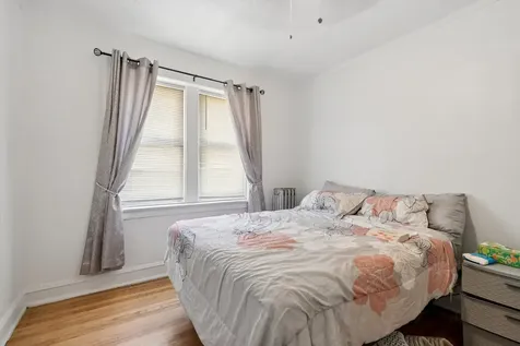 8012 South Honore Street Chicago IL 60620