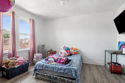 8012 South Honore Street Chicago IL 60620