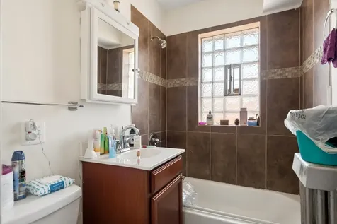 8012 South Honore Street Chicago IL 60620