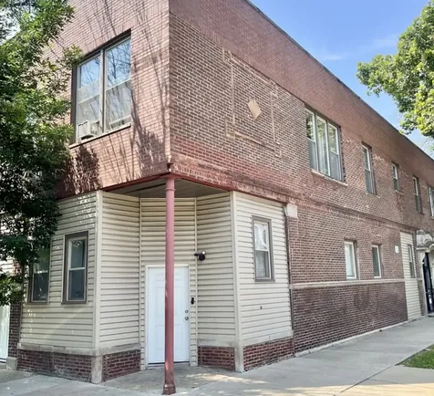 3741 West Le Moyne Street Chicago IL 60651