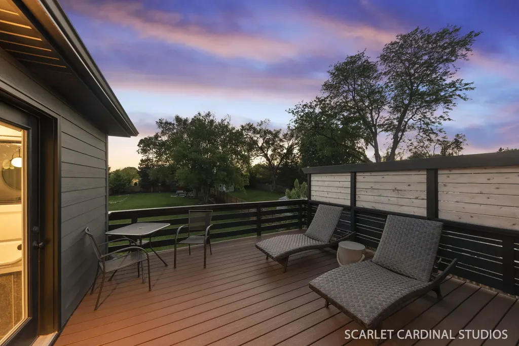 1209 North Eagle Street Naperville IL 60563
