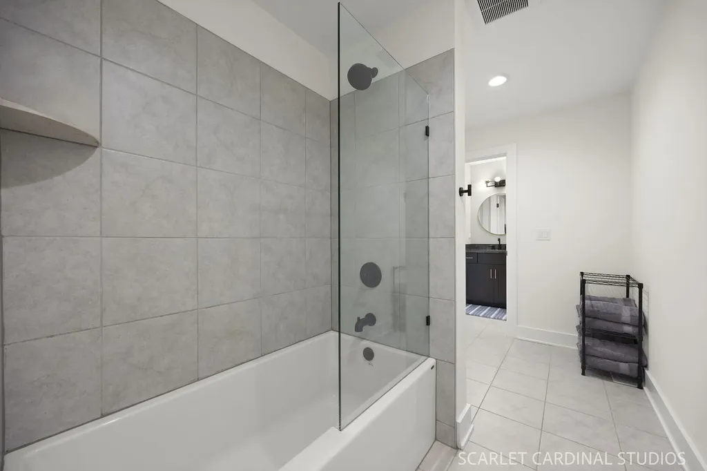 1209 North Eagle Street Naperville IL 60563