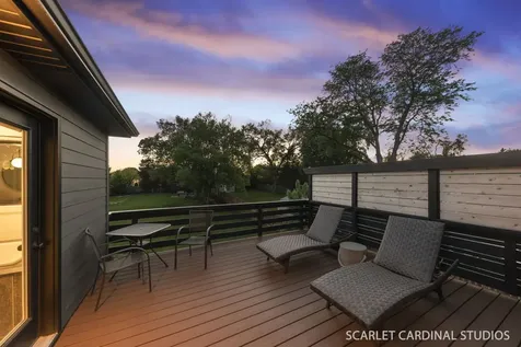 1209 North Eagle Street Naperville IL 60563