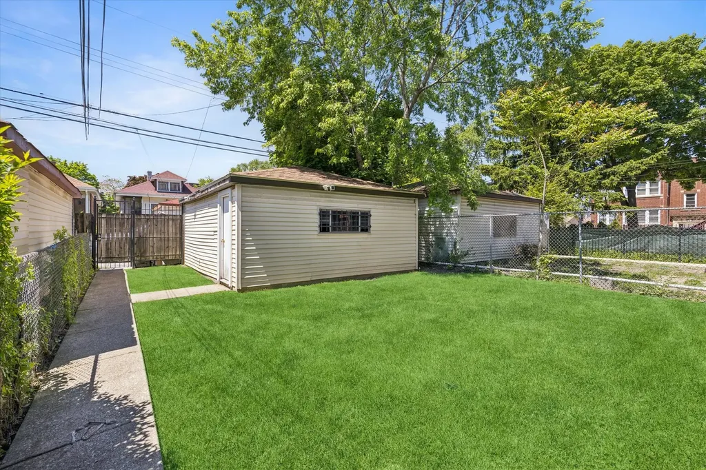6406 South Maplewood Avenue Chicago IL 60629