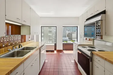 1100 North Lake Shore Drive Chicago IL 60611