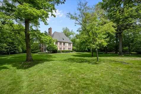 220 Shadowood Lane Northfield IL 60093