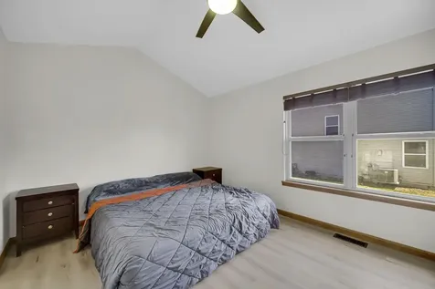 676 Hamilton Lane North Aurora IL 60542
