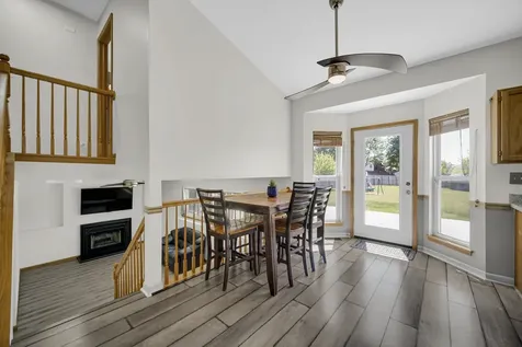 676 Hamilton Lane North Aurora IL 60542