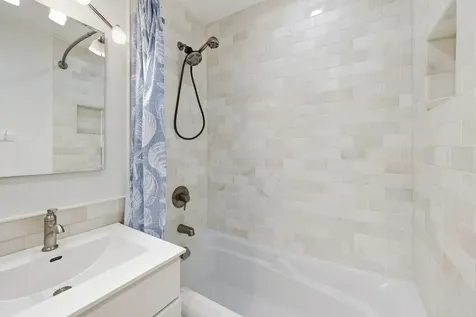639 North Kaspar Avenue Arlington Heights IL 60004