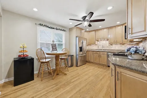 639 North Kaspar Avenue Arlington Heights IL 60004