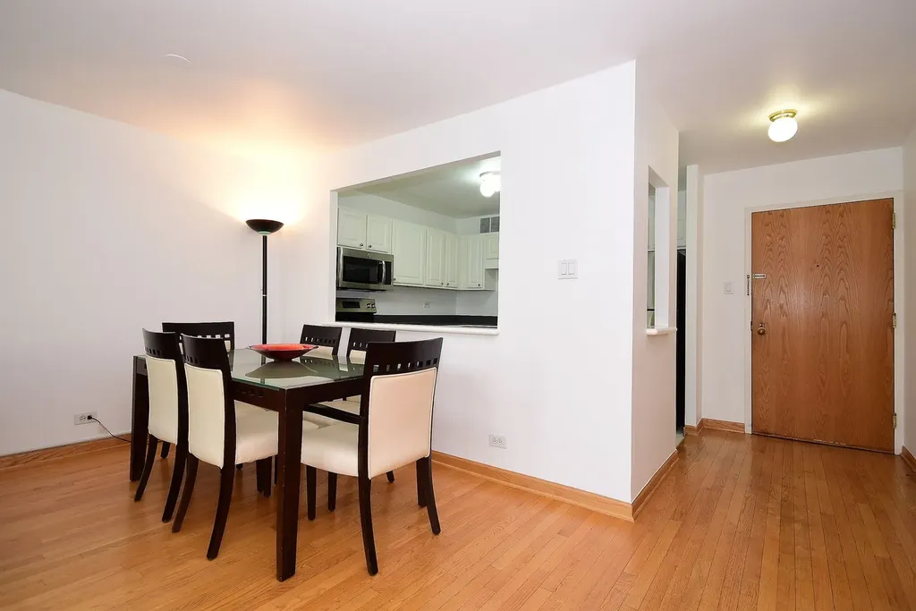 211 East Ohio Street Chicago IL 60611